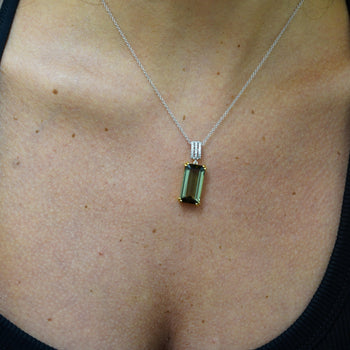 10.52 Carat Forrest Green Tourmaline Emerald Cut 18K Gold Pendant Necklace – Assay Jewelers