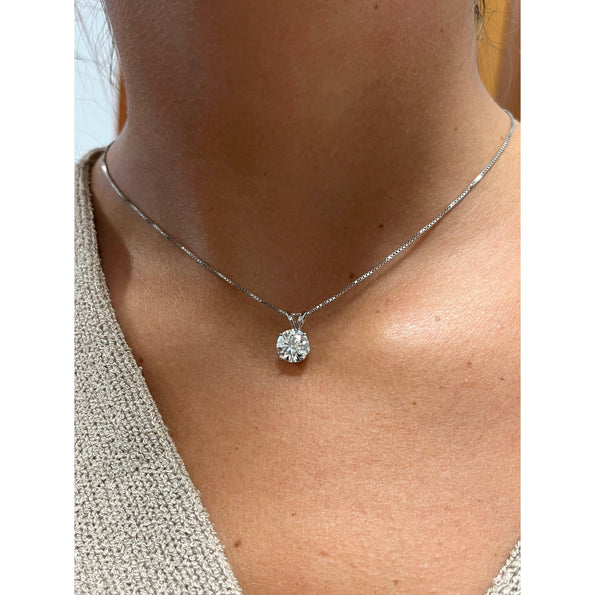 Pendentif solitaire en diamant rond cultivé en laboratoire de 2 carats en or blanc 14K