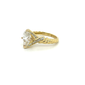 2.06 Carat Pear Cut Lab Grown Diamond in 18K Gold Twisted Crossover Ring – Assay Jewelers