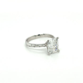 txt
2.82カラット ラディアントカット ラボグロウンダイヤモンド Ring、18Kホワイトゴールド、IGI認定 – Assay Jewelers