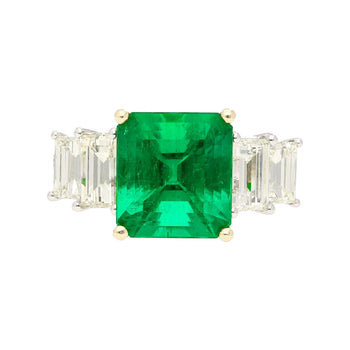 Bague en émeraude colombienne Muzo de 4.26 carats, vert vif, avec diamants taille émeraude – Assay Jewelers
