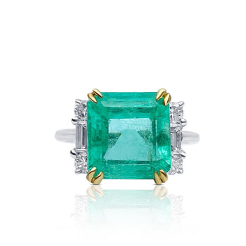 4.65カラットのエメラルドカット・コロンビア産エメラルドRing、細身の18kホワイト＆イエローゴールドRing – Assay Jewelers