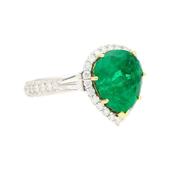 Bague en or 18K avec émeraude colombienne taille poire de 5,12 carats et côtés en diamants baguette – Assay Jewelers