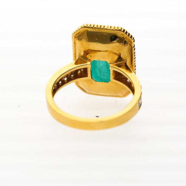 8.57 Carat Vivid Green Emerald and Diamond Milgrain Bezel 18K Gold Ring