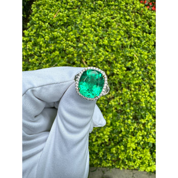 Bague en émeraude colombienne taille Coussin 7,36 carats certifiée AGL, sans huile, avec diamants taille demi-lune – Assay Jewelers
