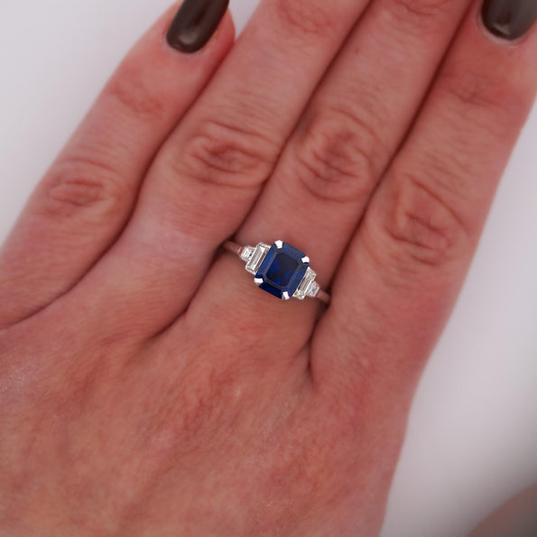 Cartier Paris Art Deco Royal Blue 2.3 Carat No Heat Sapphire and Diamond Ring