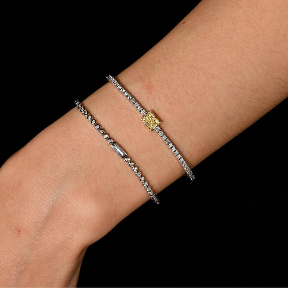 GIA Cert. 2.65 Carat Yellow Diamond Center 18K Tennis Bracelet