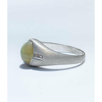 Bague en platine avec diamants œil-de-chat naturels et diamants taille baguette – Assay Jewelers