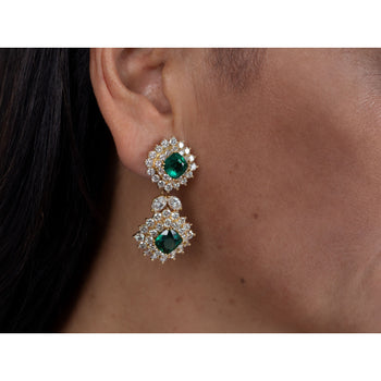Boucles d’oreilles pendantes Tiffany and Co. signées, émeraudes et diamants – Assay Jewelers