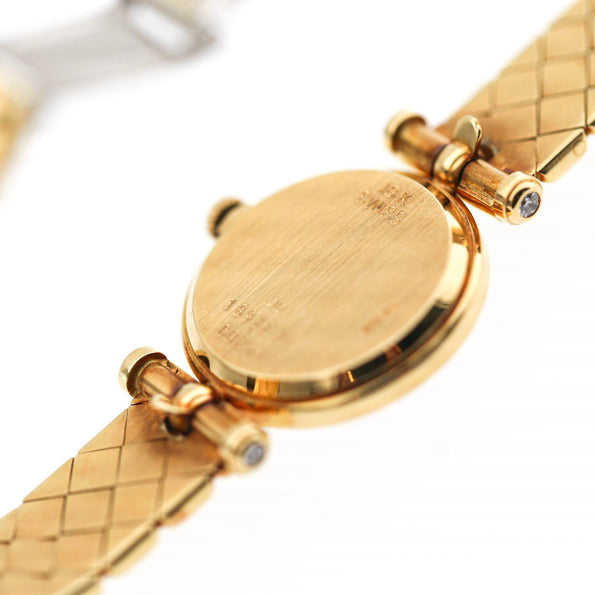 Van Cleef & Arpels Paris Classique 18K Gold Diamond Bezel Ladies Watch