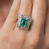Anciens 3.31 Carat Minor Oil Émeraude Colombienne et Bague en Diamants en Platine