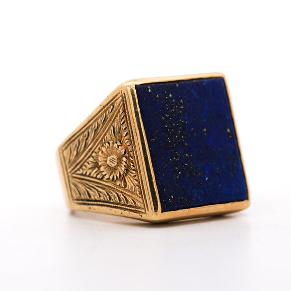 Vintage Lapis Lazuli 18K Gold Floral Engraved Square Mens Signet Ring