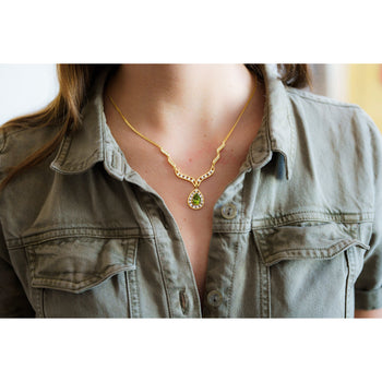 Vintage Pear Cut Green Peridot Drop Pendant Necklace with Diamonds in 18K Yellow Gold – Assay Jewelers