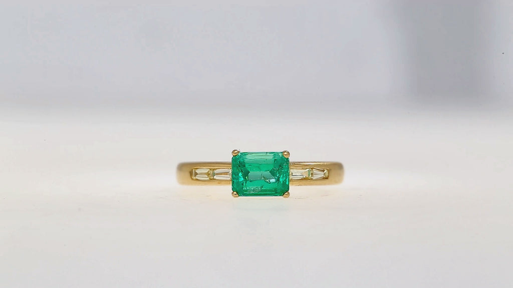 1.07 Carat Emerald & Baguette Diamond East West 18K Gold Ring